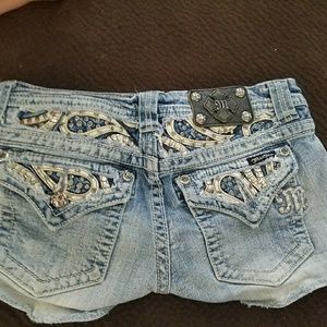 Miss Me Shorts sz 27